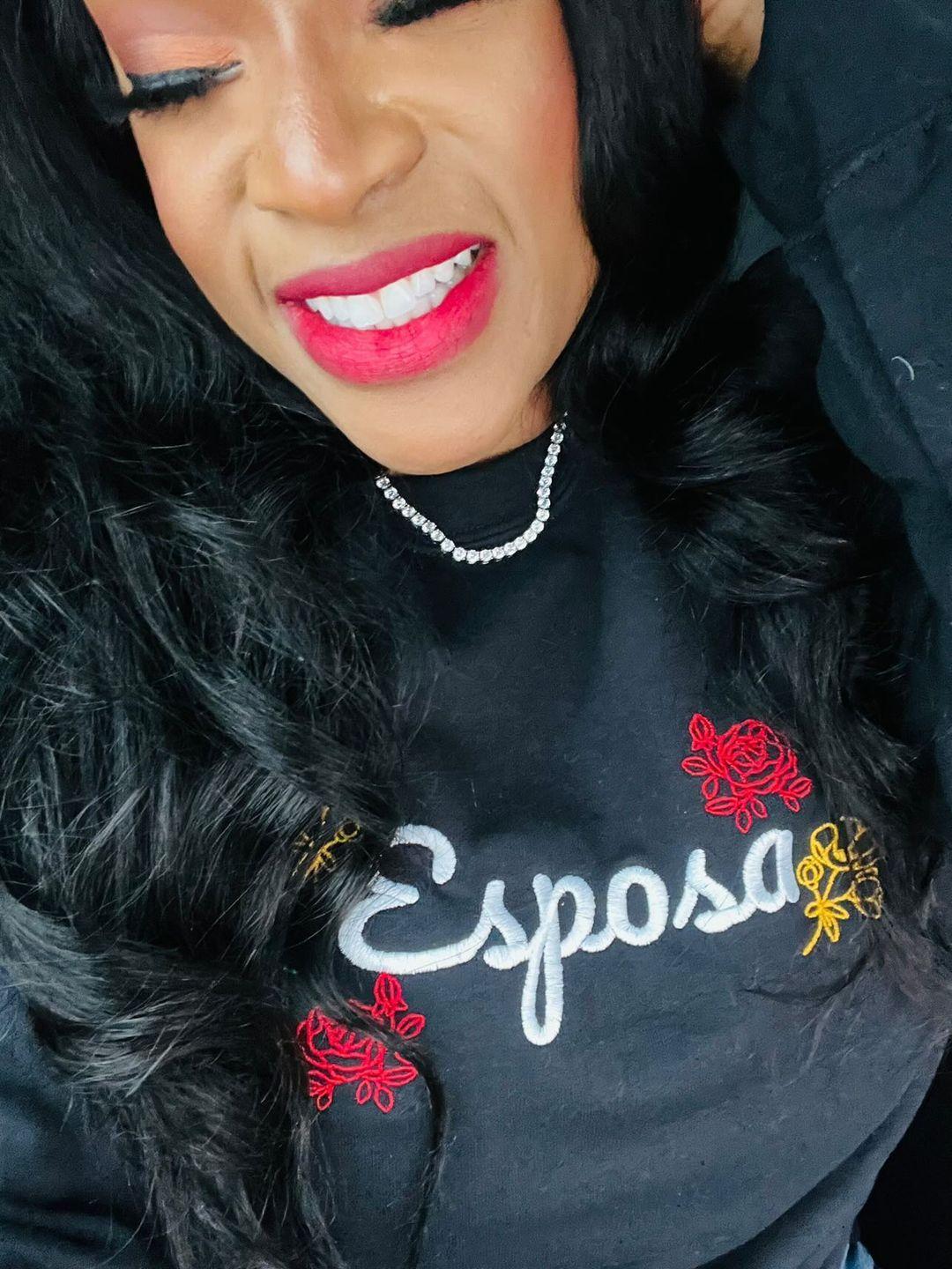 Esposa Unisex Sweatshirt